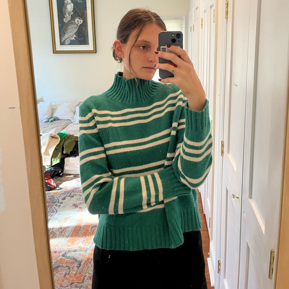 Kule sweater size medium